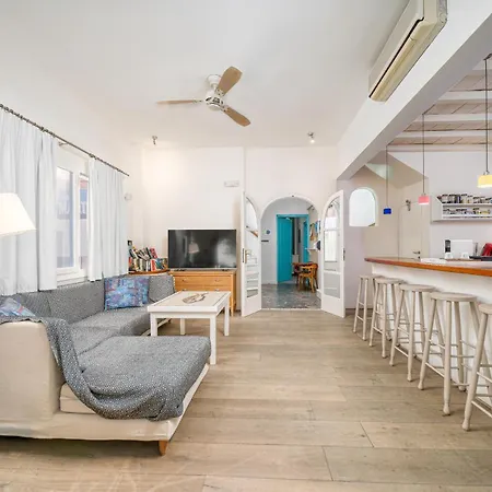 Manto Mykonos Town